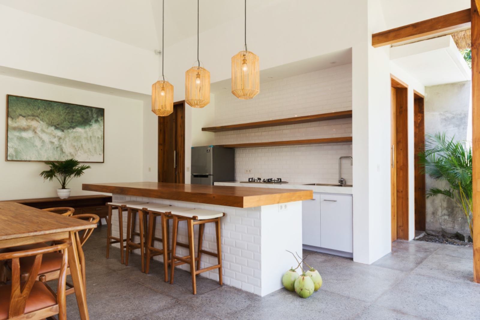Villa breakfast bar