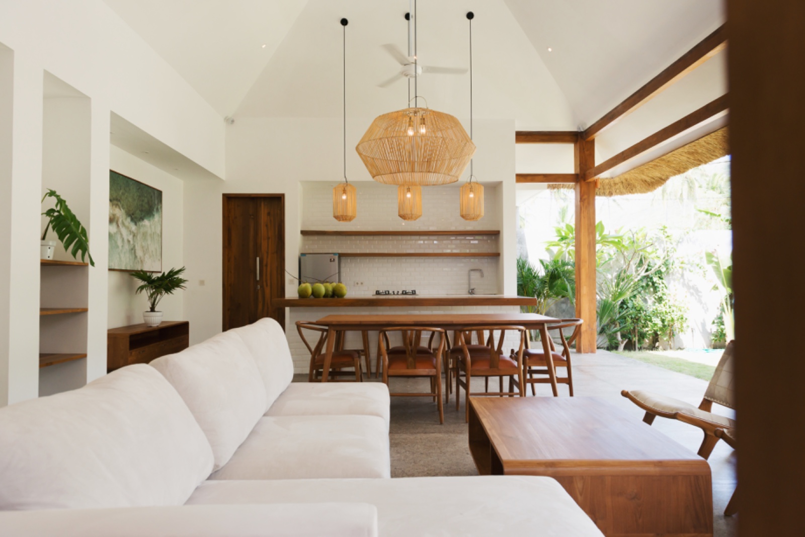 Villa lounge and dining